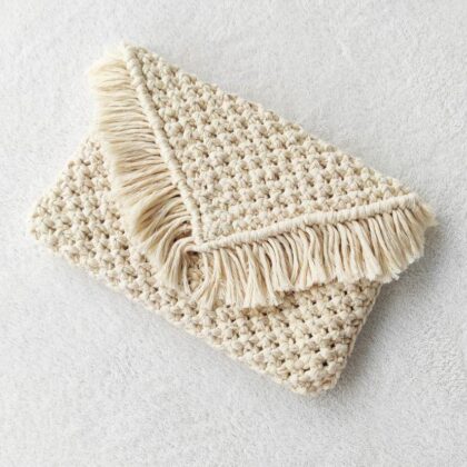 Clutch bag handamde macrame