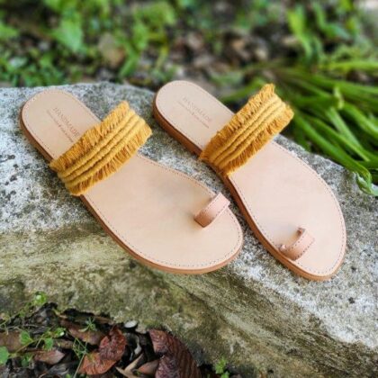 ΜΑΚΡΑΜΕ ΧΕΙΡΟΠΟΙΗΤΑ ΣΑΝΔΑΛΙΑ